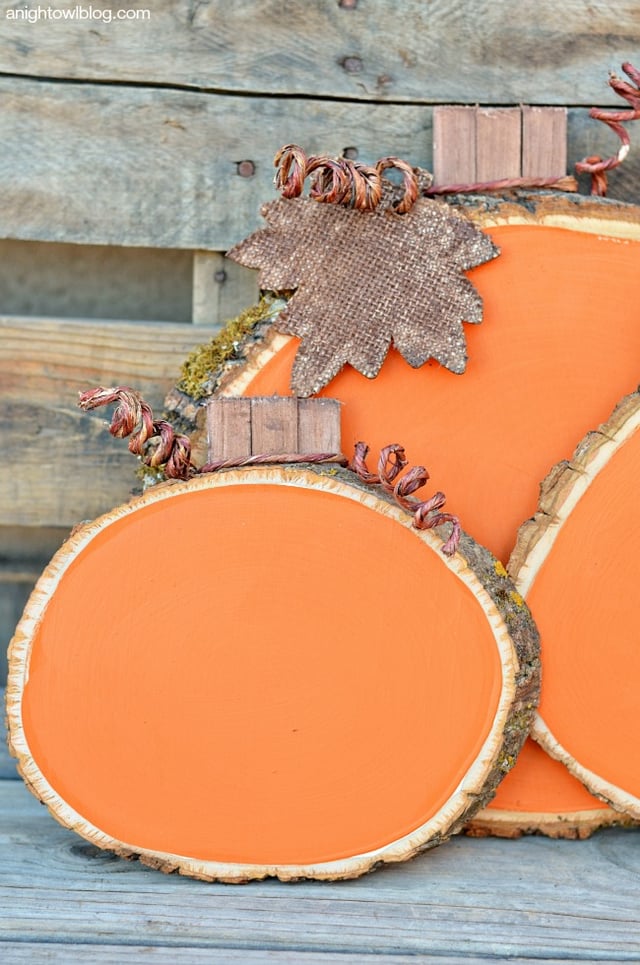 Painted-Wood-Slice-Pumpkins-4.jpg